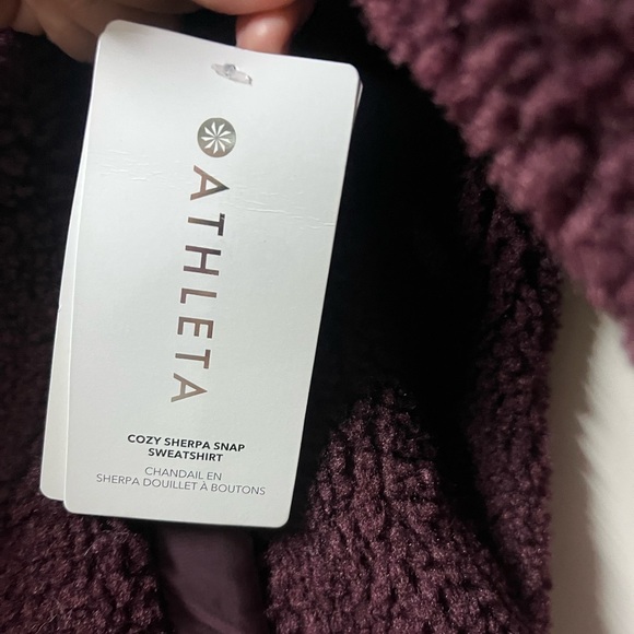 Athleta NWT Cozy Snap Sherpa. Maroon Color 🌵 Large - Picture 11 of 11